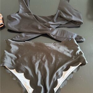 SHEIN Black and Orange swimwear. Two bikini tops and 1 top and bottom Sz small